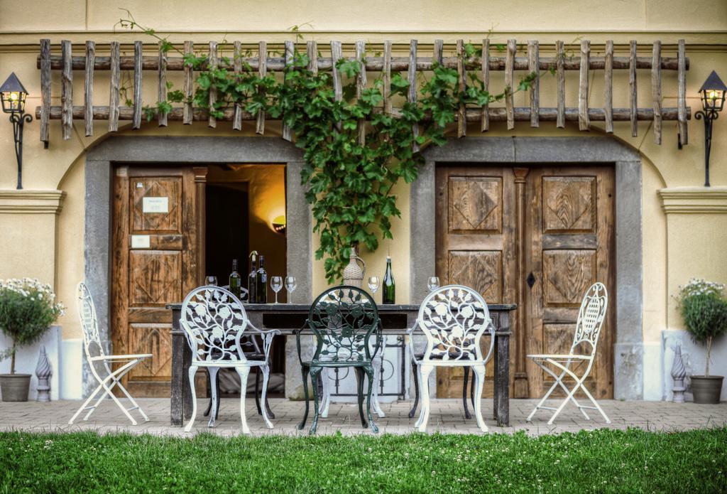 Luxury Vineyard Resort Chateau Ramsak Maribor Buitenkant foto